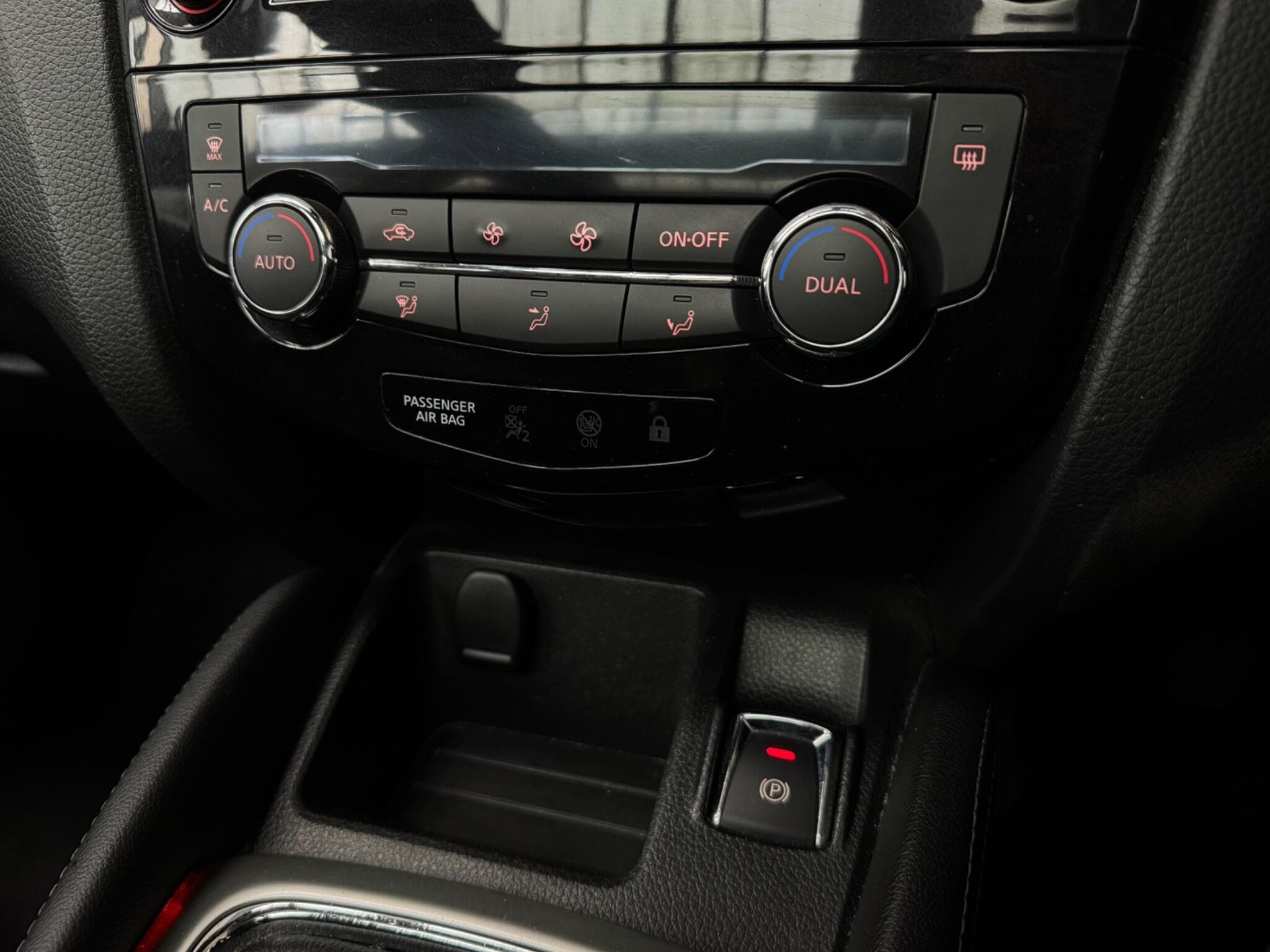 2016 Nissan Qashqai - Thumbnail 20