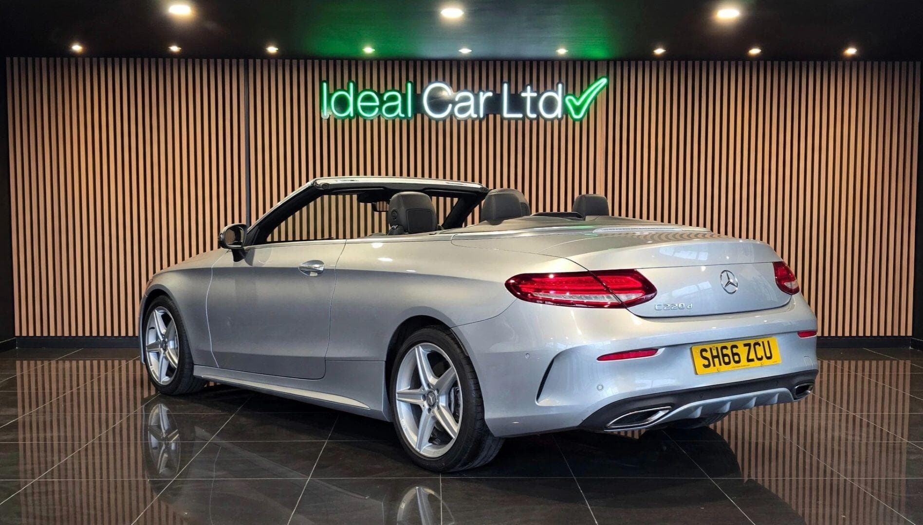 2016 Mercedes-Benz C Class - Image 2