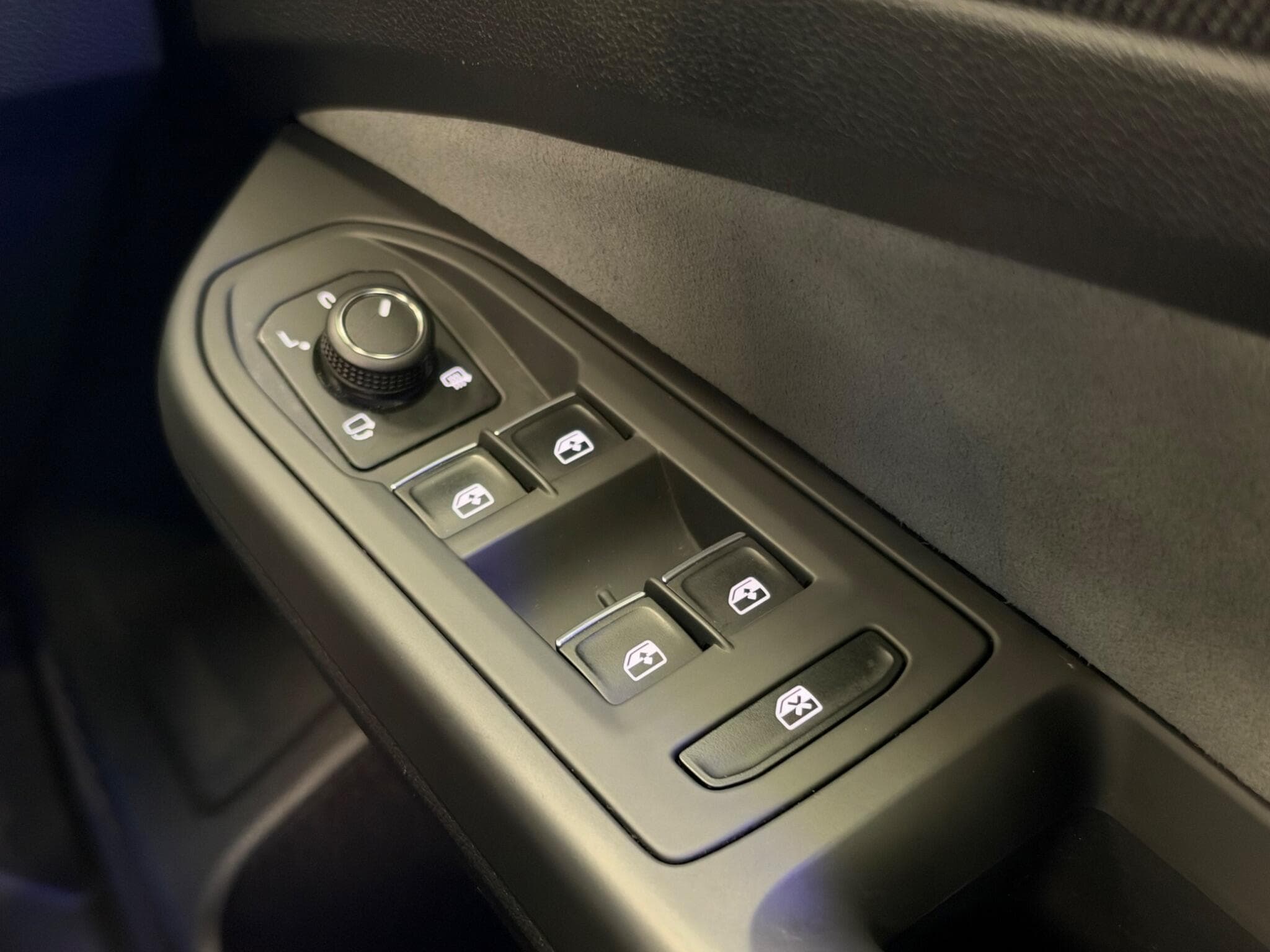2026 Volkswagen Golf - Thumbnail 29