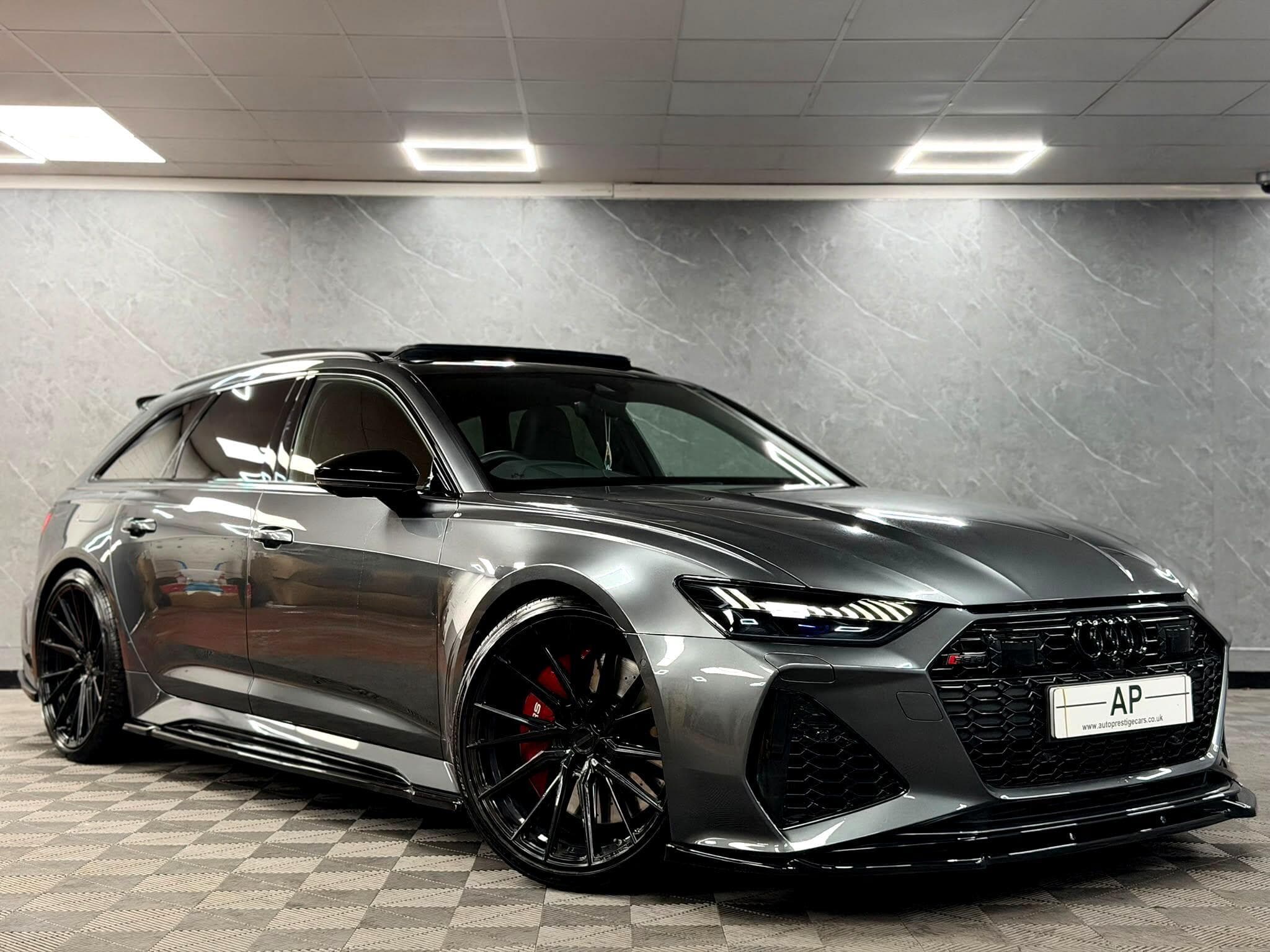 2021 Audi RS6 Avant - Image 1