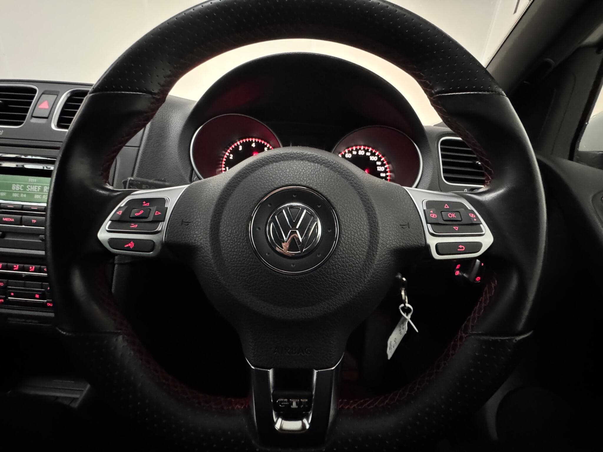 2011 Volkswagen Golf - Thumbnail 15