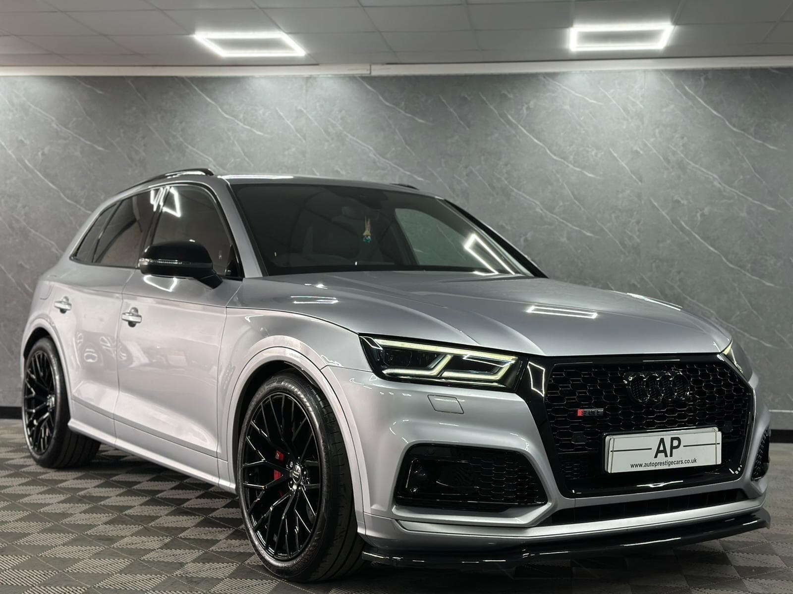2017 Audi SQ5 - Thumbnail 17