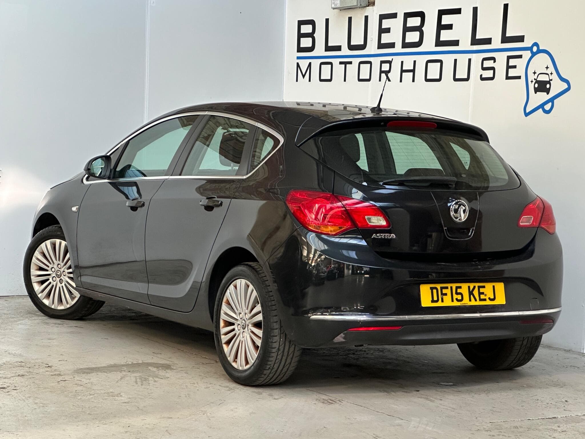 2015 Vauxhall Astra - Thumbnail 5