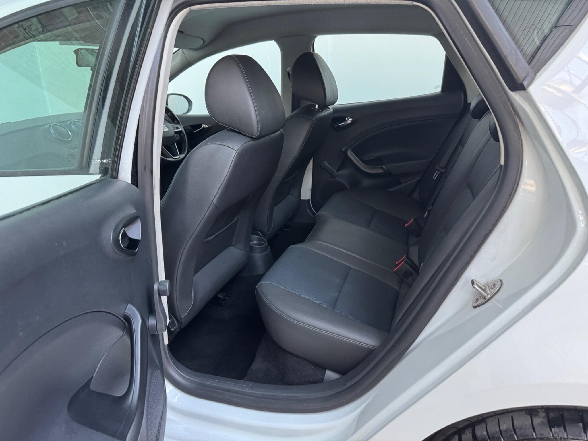 2016 SEAT Ibiza - Thumbnail 11