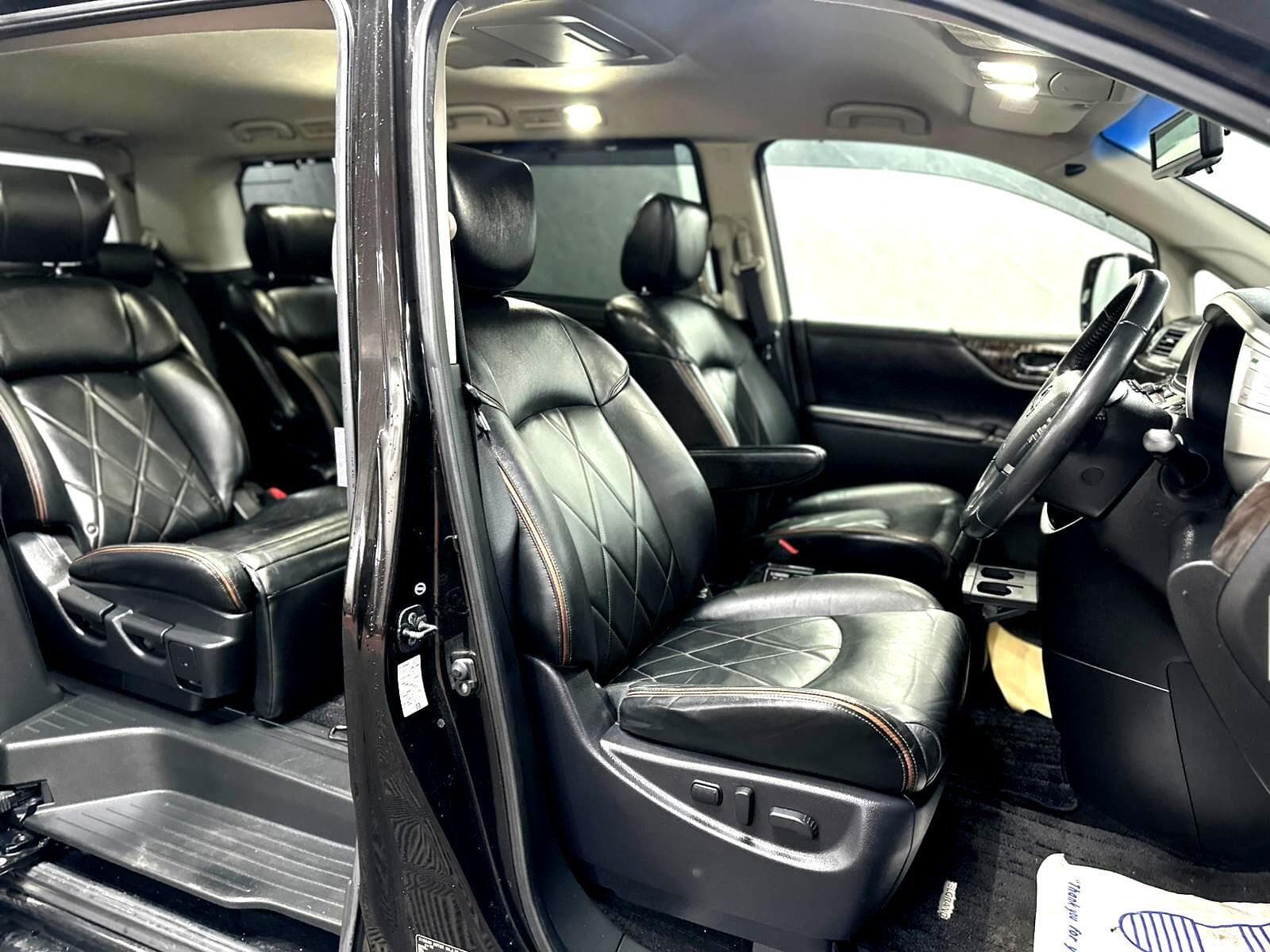 2015 Nissan Elgrand - Thumbnail 29