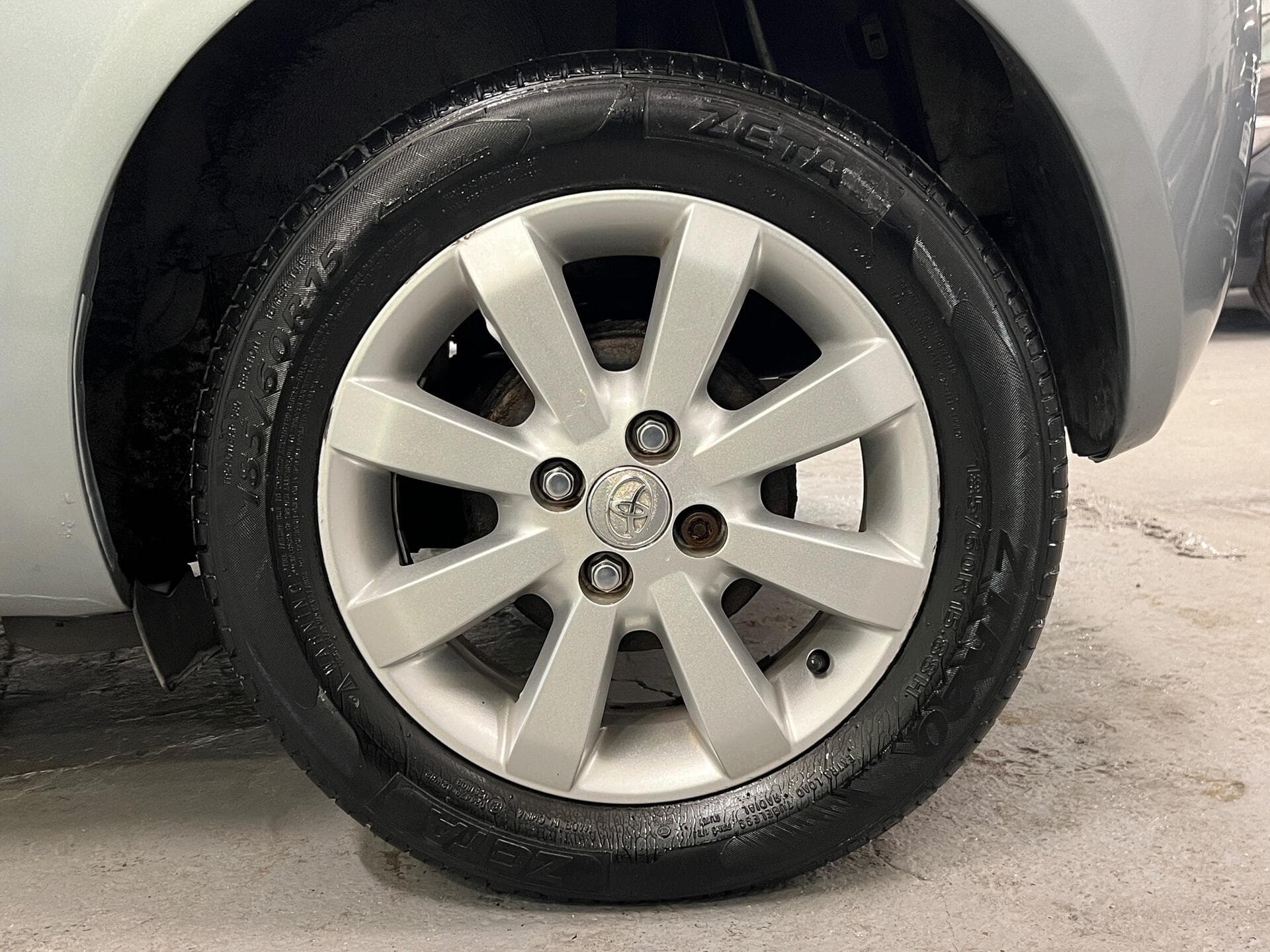 2008 Toyota Yaris - Thumbnail 13