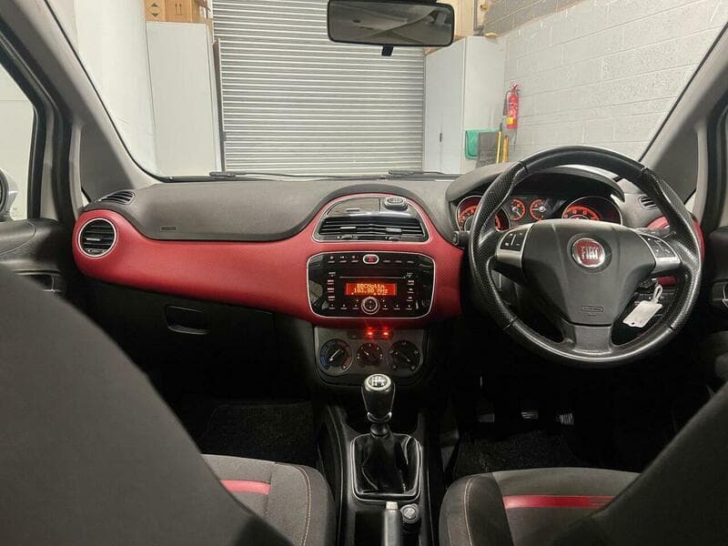 2010 Fiat Punto Evo - Thumbnail 34