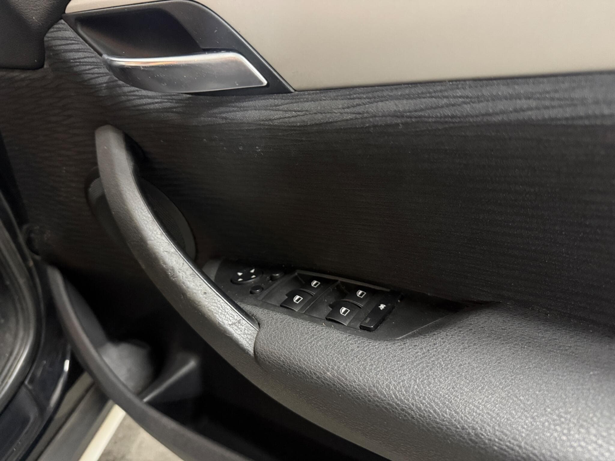 2012 BMW X1 - Thumbnail 12