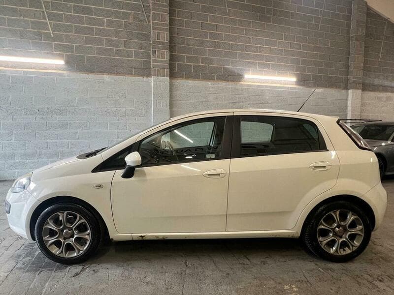 2010 Fiat Punto Evo - Thumbnail 12