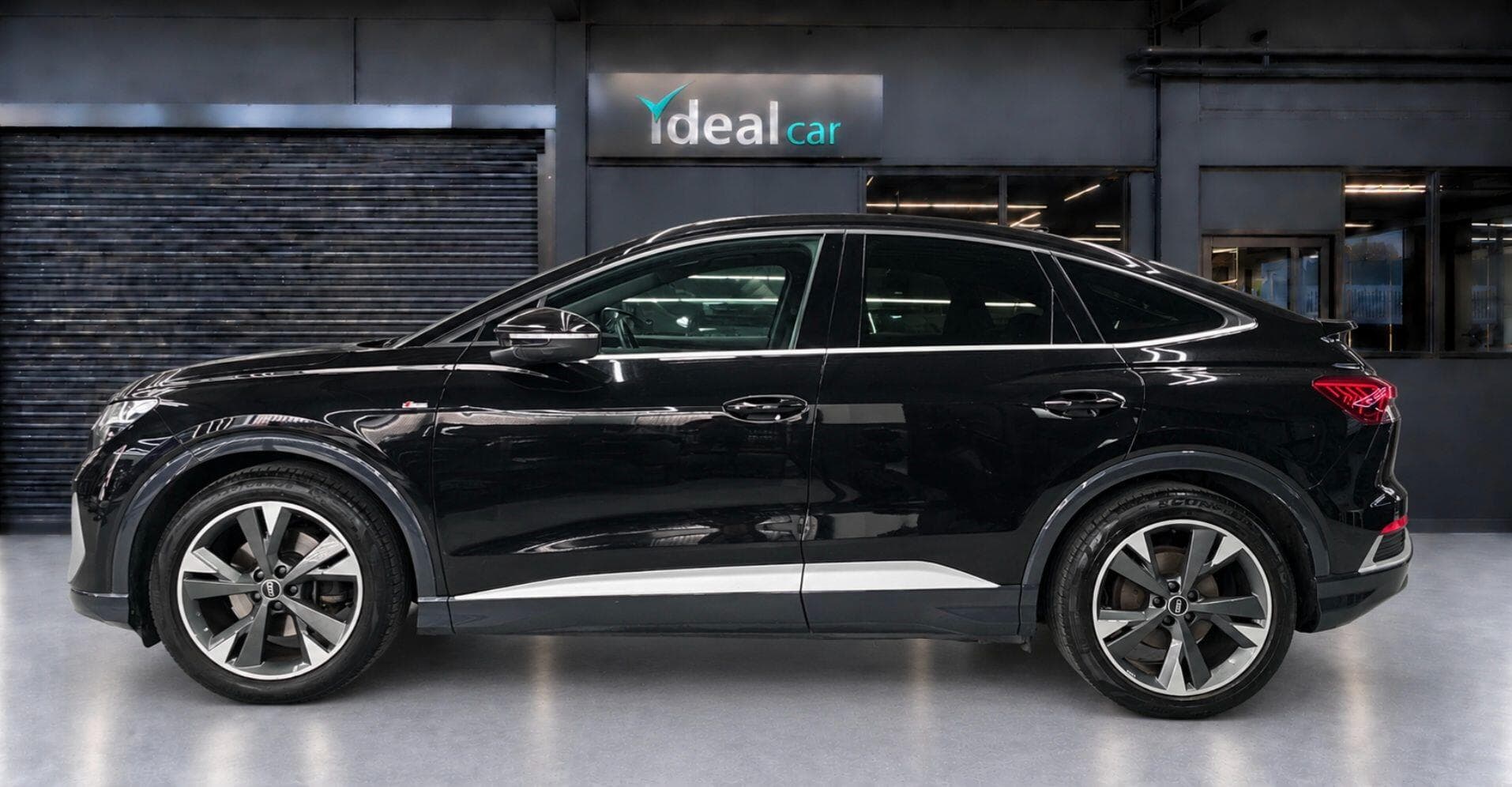 2022 Audi Q4 e-tron - Thumbnail 4