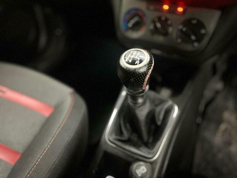 2010 Fiat Punto Evo - Thumbnail 35
