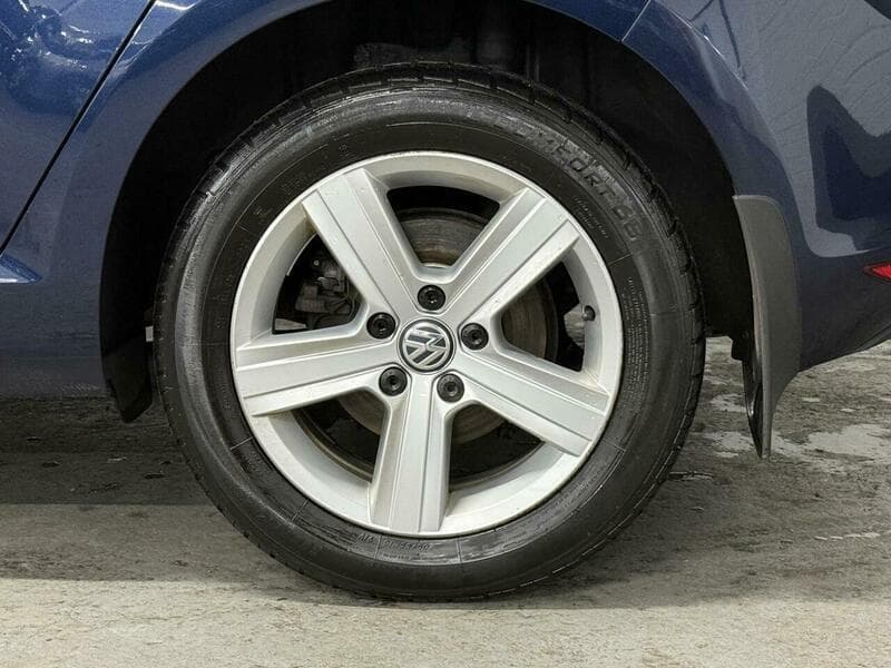 2016 Volkswagen Golf - Thumbnail 28