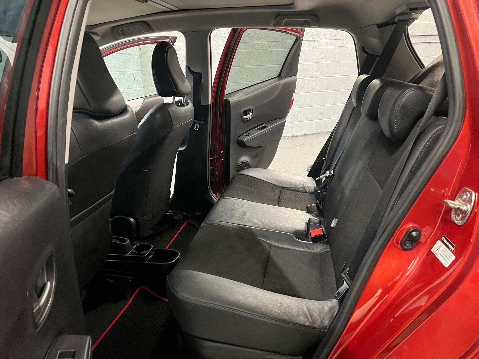 2014 Toyota Yaris - Thumbnail 44