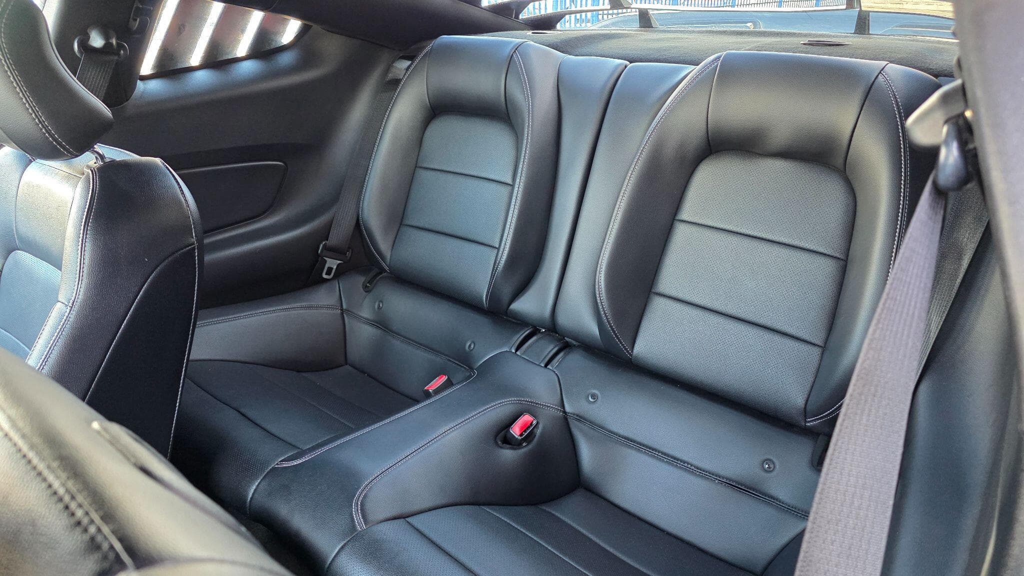 2016 Ford Mustang - Thumbnail 18