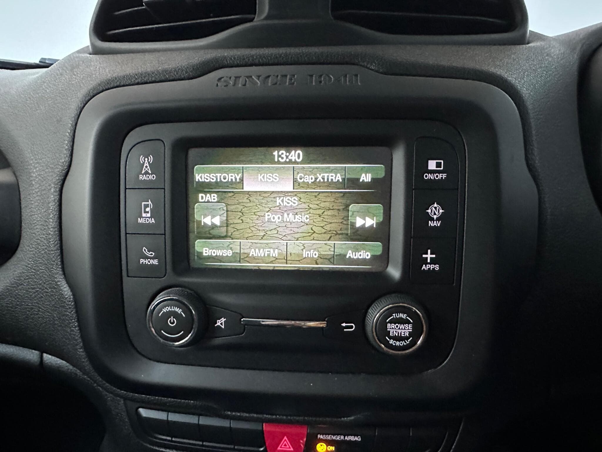 2016 Jeep Renegade - Thumbnail 12