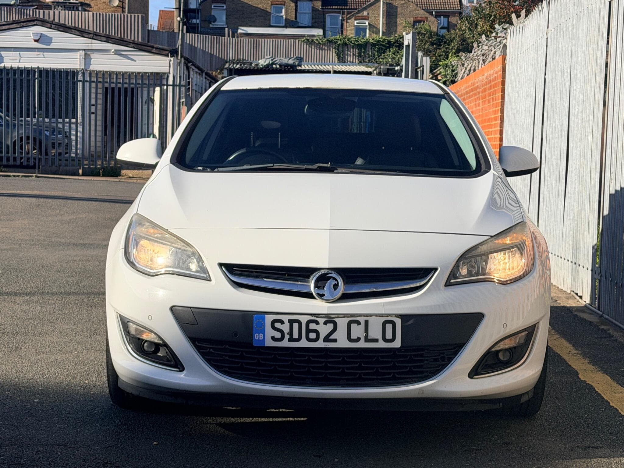 2012 Vauxhall Astra - Thumbnail 4