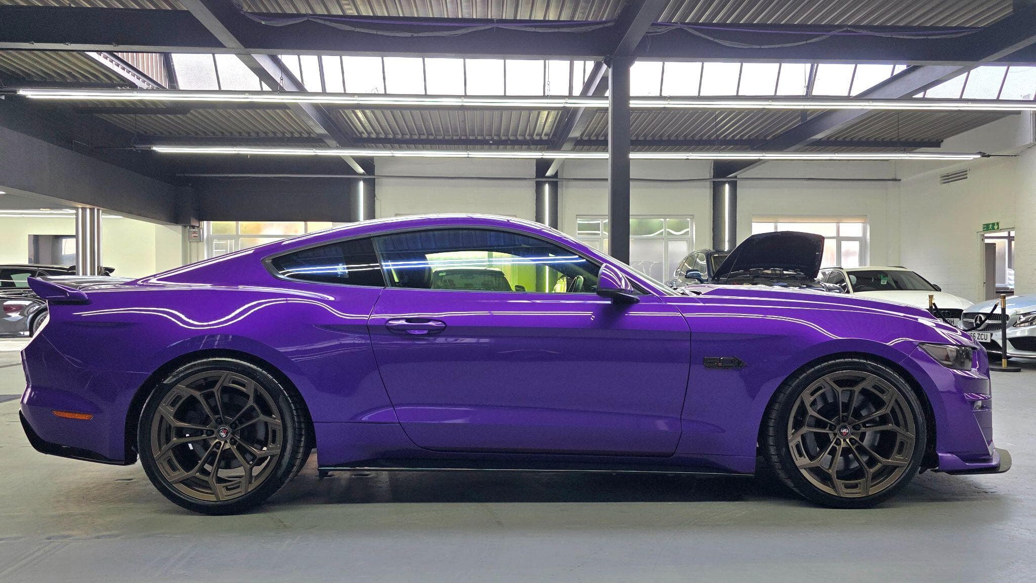 2018 Ford Mustang - Thumbnail 8