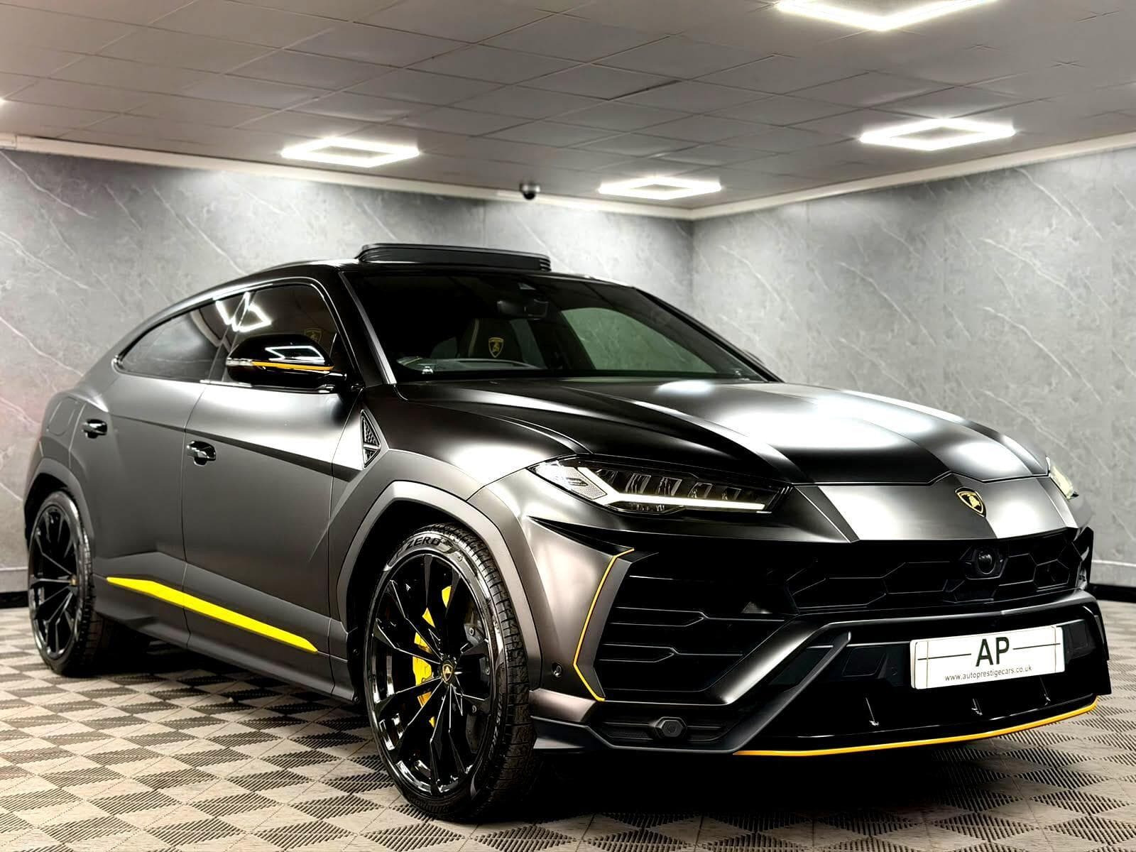 2022 Lamborghini Urus - Thumbnail 27