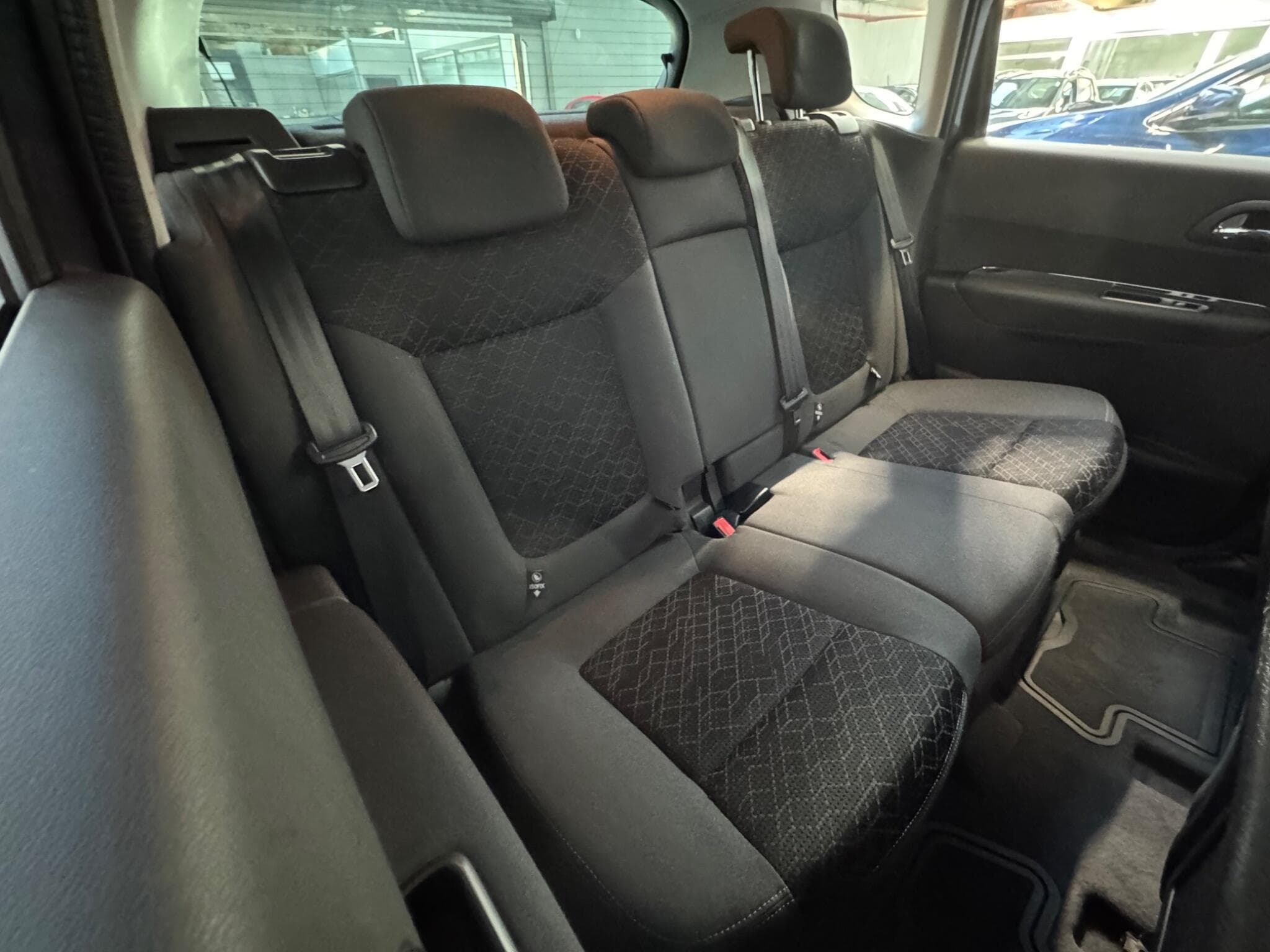 2016 Peugeot 3008 - Thumbnail 12