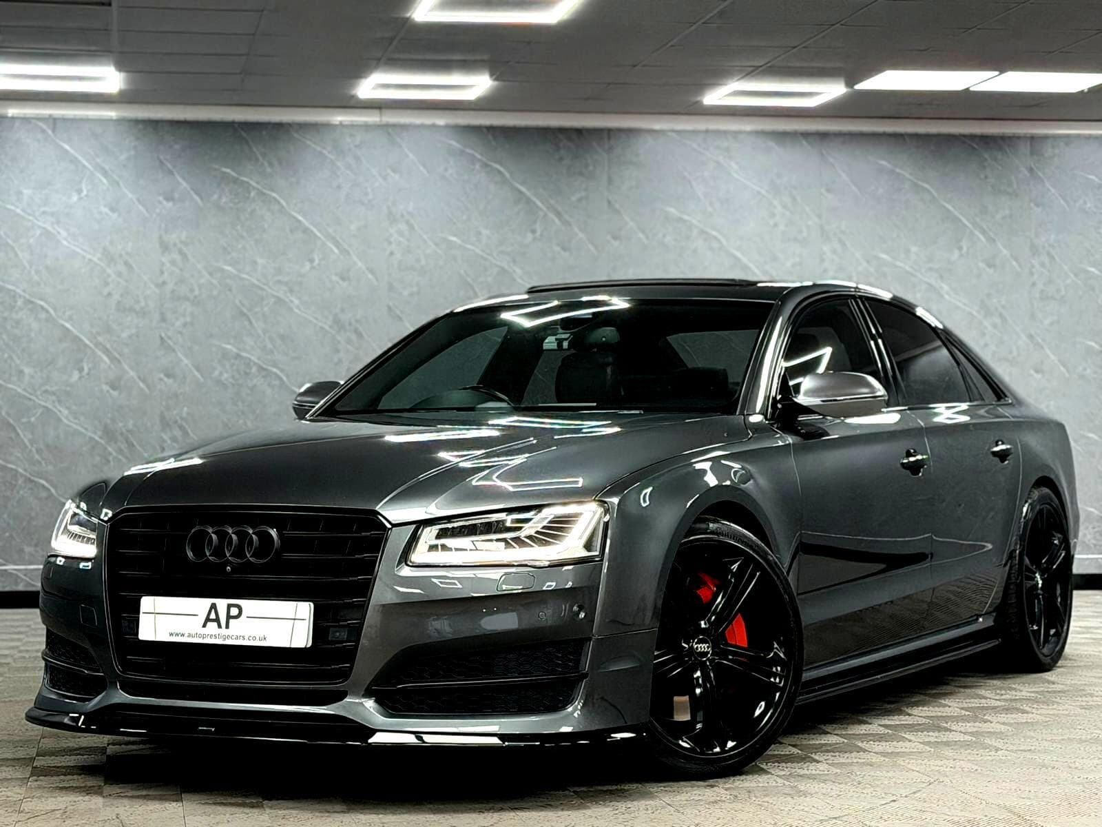 2015 Audi S8 - Thumbnail 9