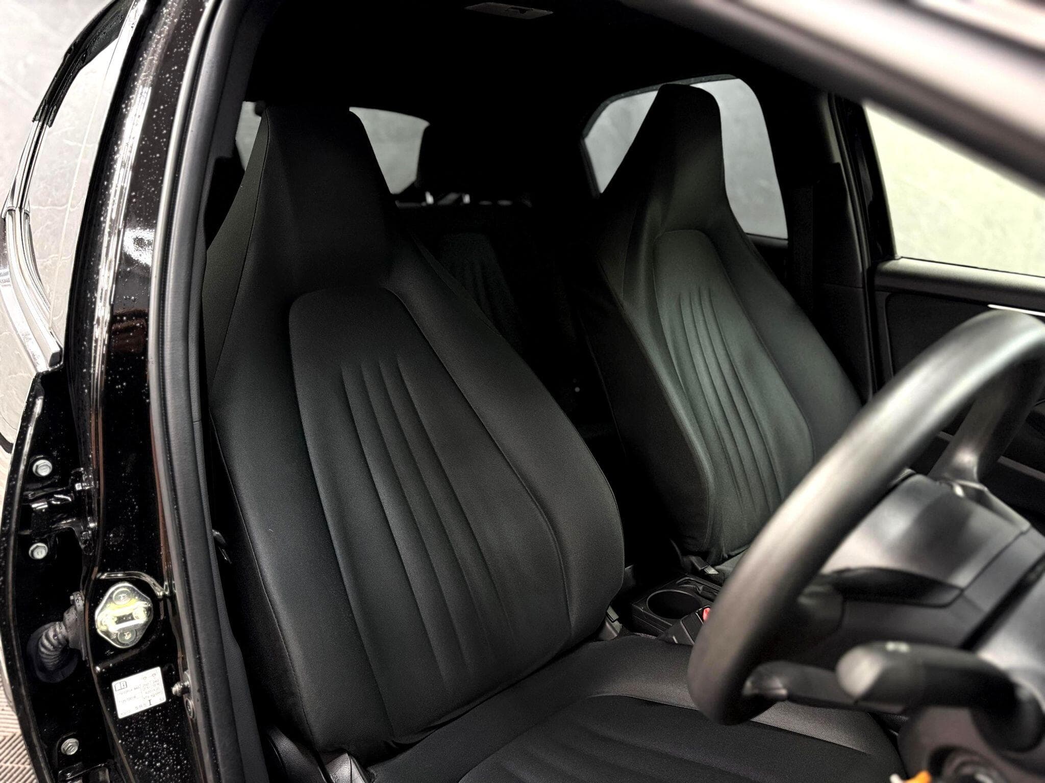 2023 Toyota Yaris - Thumbnail 48