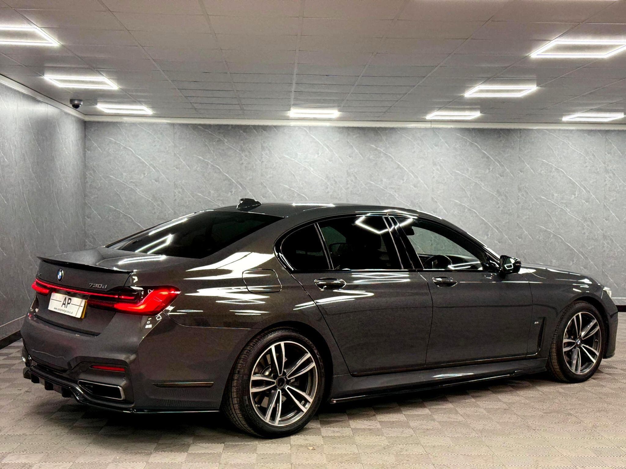 2019 BMW 7 Series - Thumbnail 26