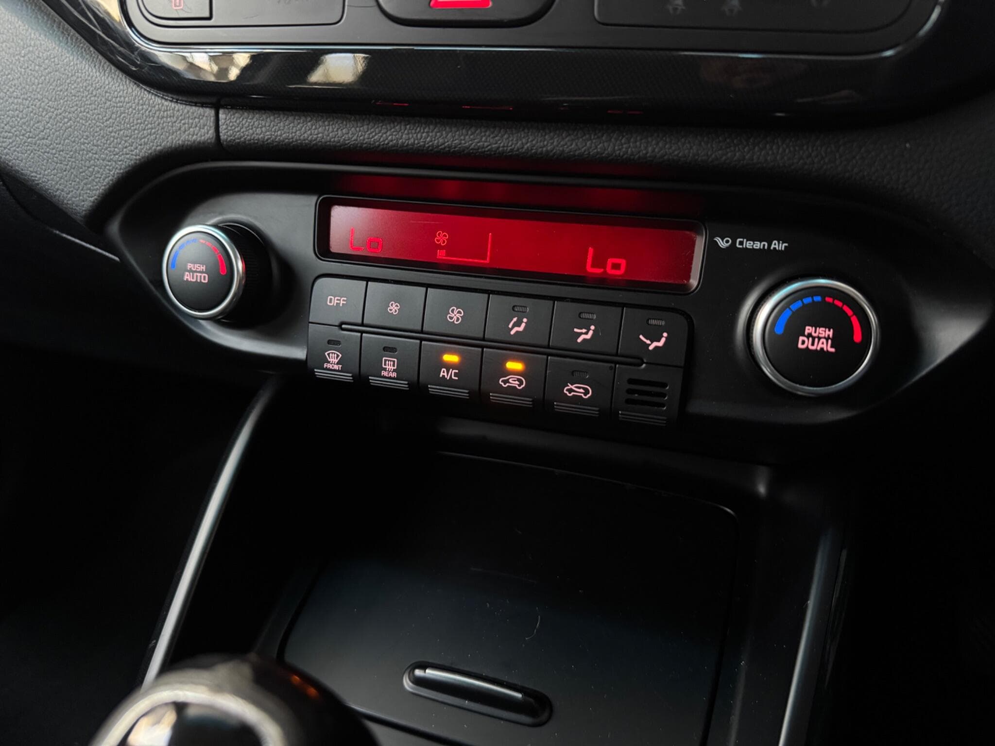 2016 Kia Carens - Thumbnail 18