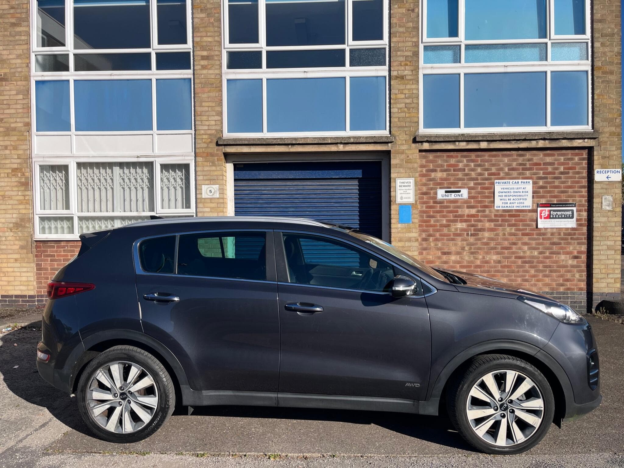 2017 Kia Sportage - Thumbnail 3