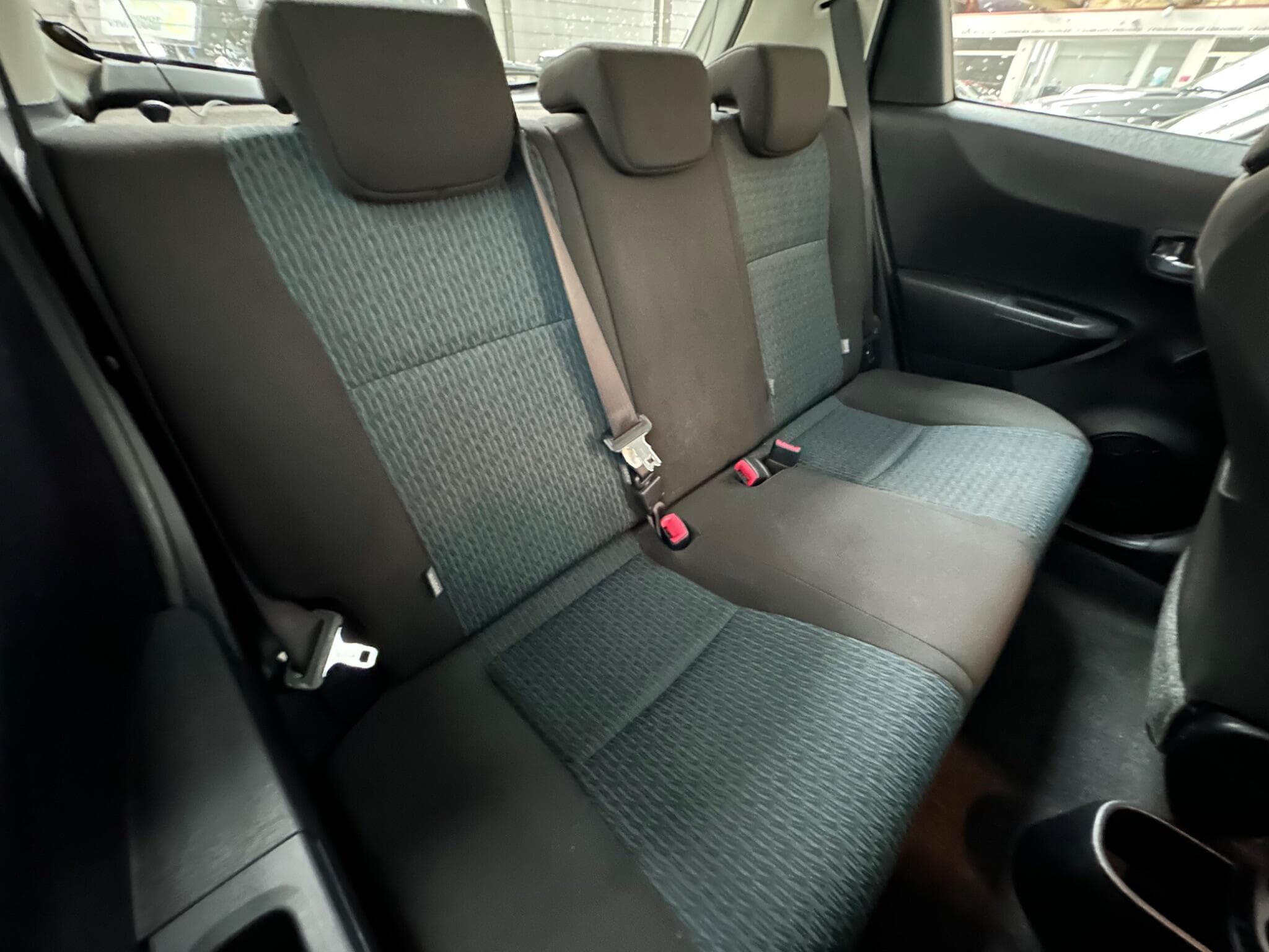 2011 Toyota Yaris - Thumbnail 9