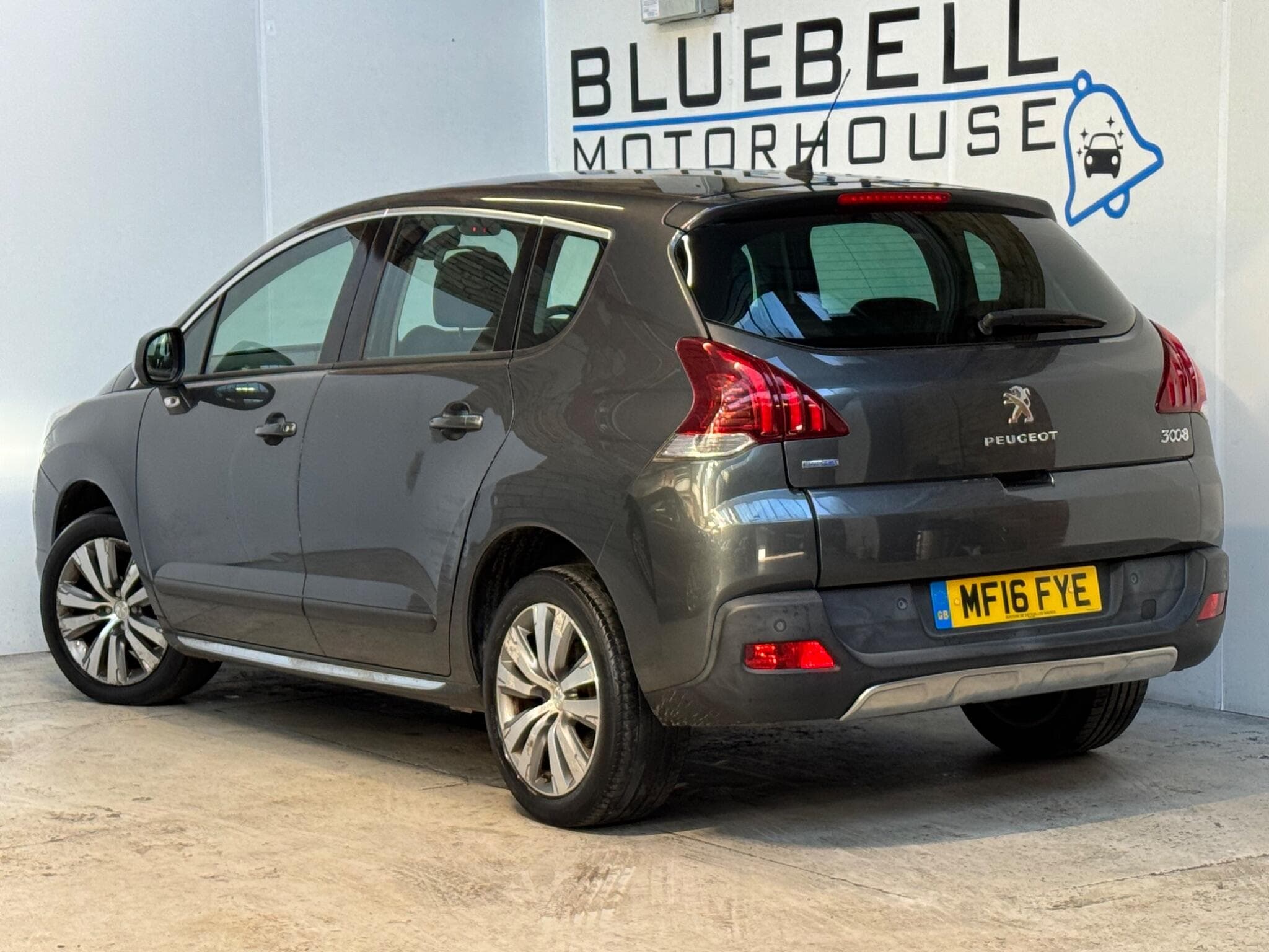 2016 Peugeot 3008 - Thumbnail 5