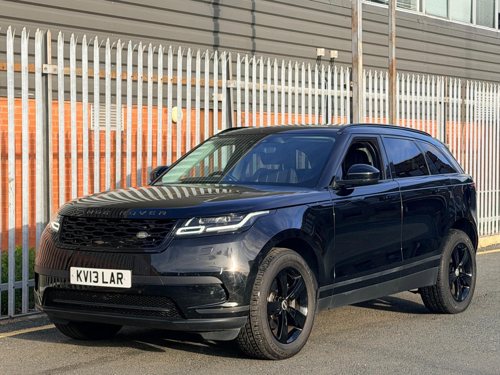 2018 Land Rover Range Rover Velar - Thumbnail 8