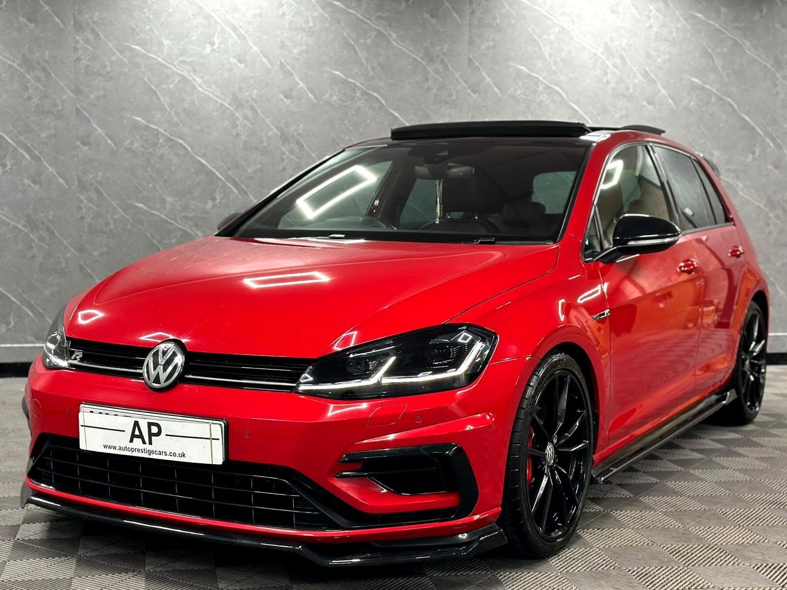2019 Volkswagen Golf - Thumbnail 29