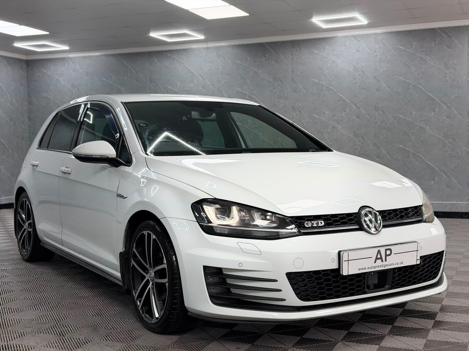 2015 Volkswagen Golf - Thumbnail 14