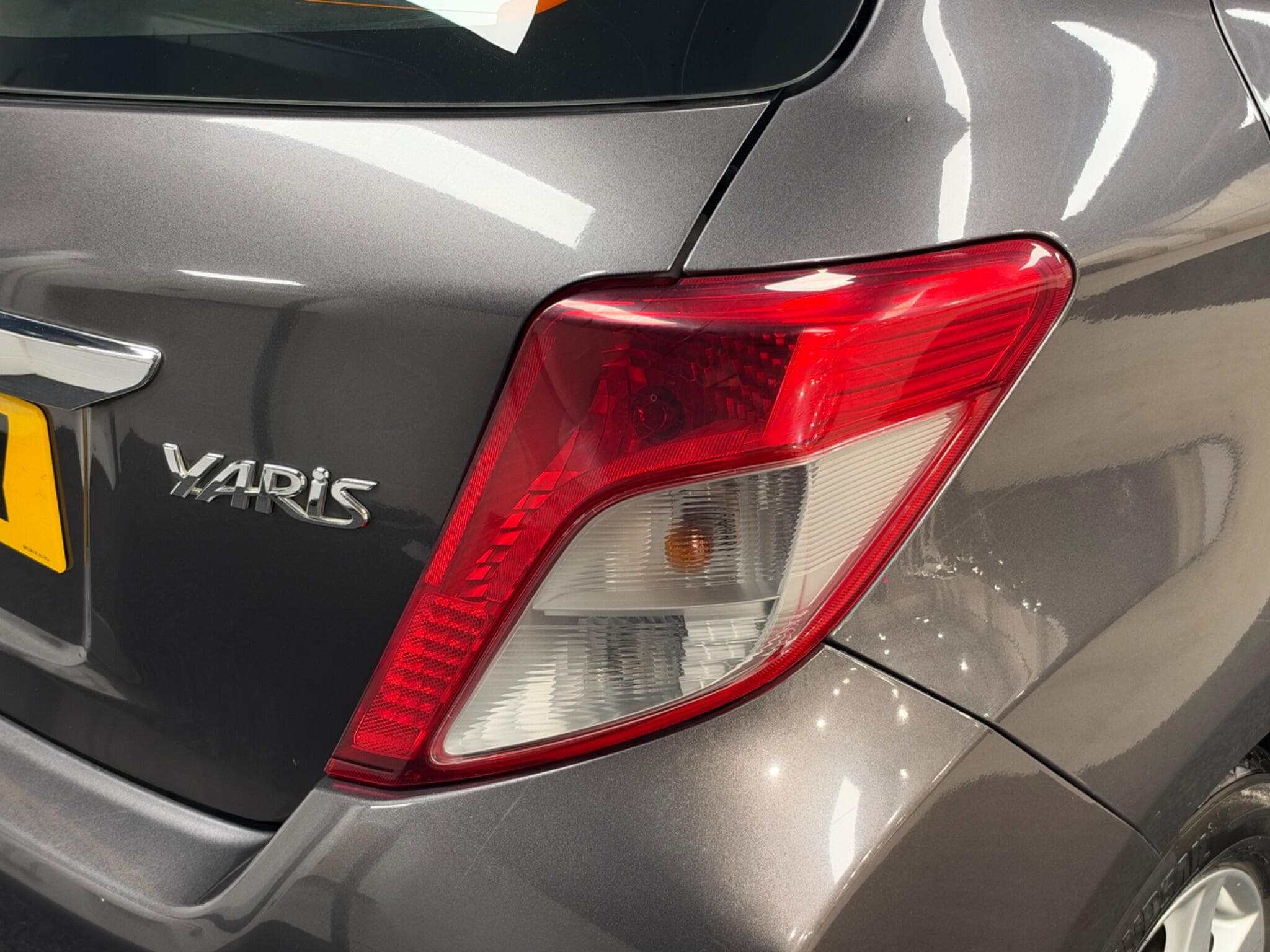 2012 Toyota Yaris - Thumbnail 44