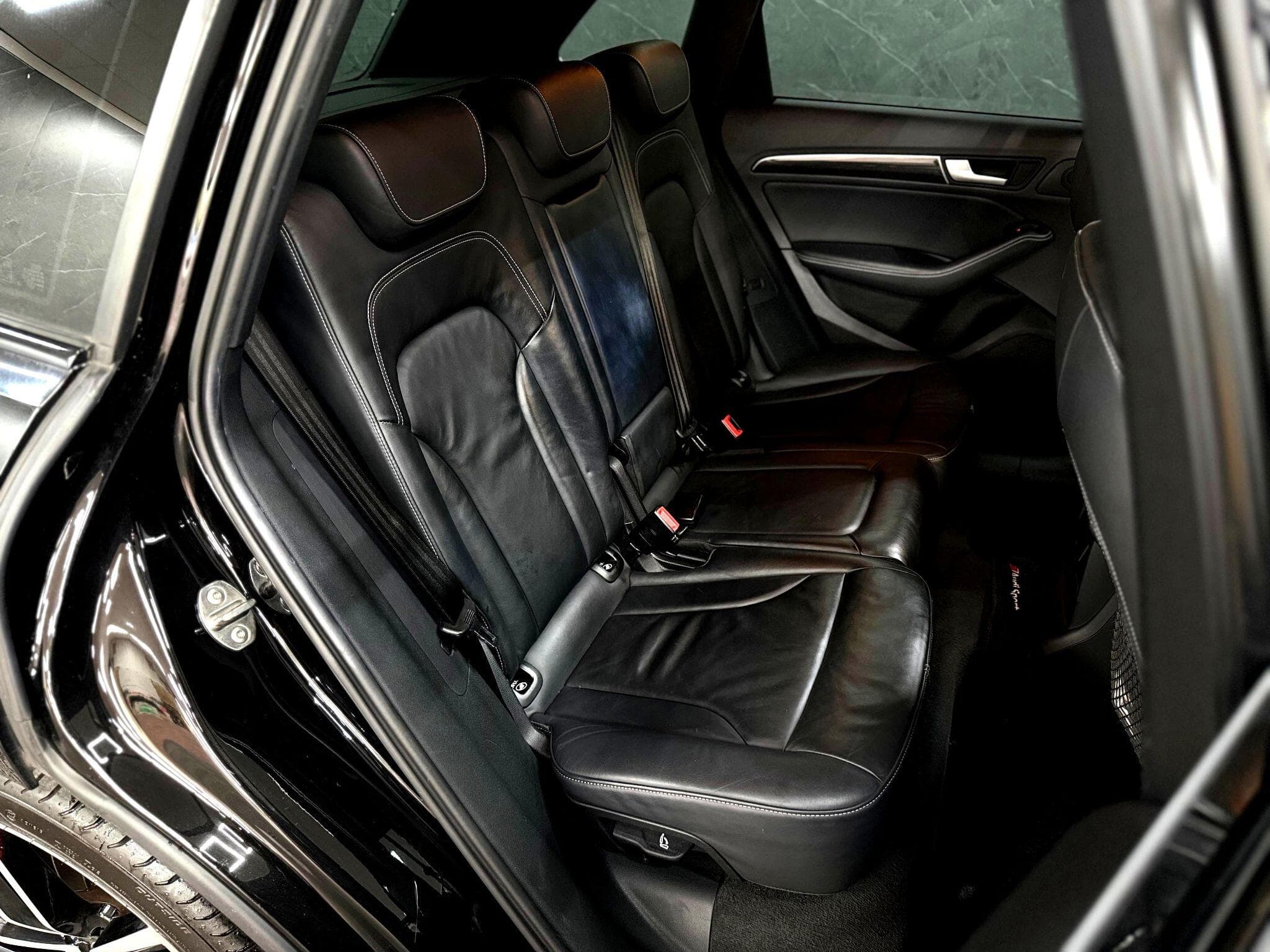 2016 Audi SQ5 - Thumbnail 42