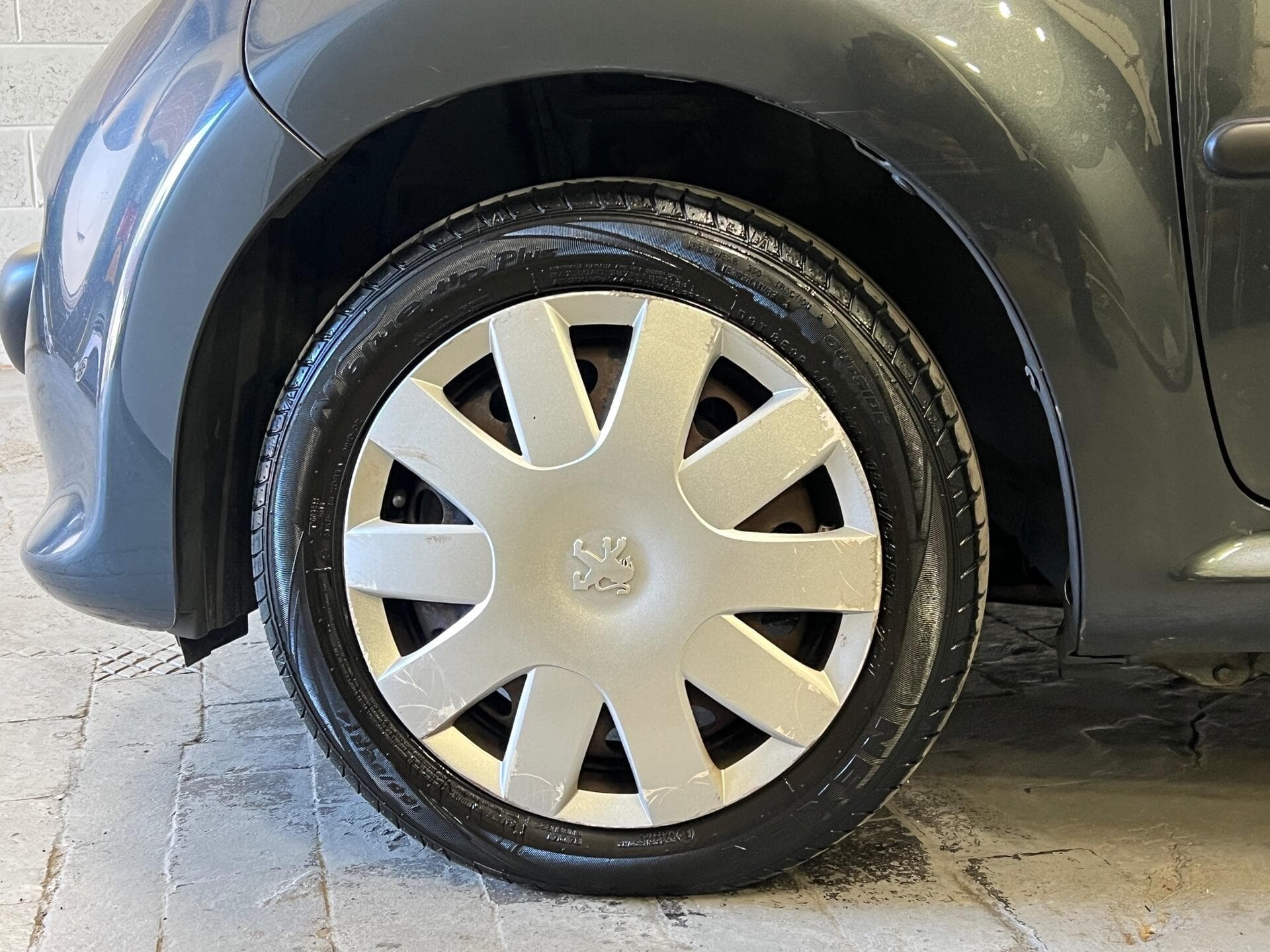 2008 Peugeot 107 - Thumbnail 14