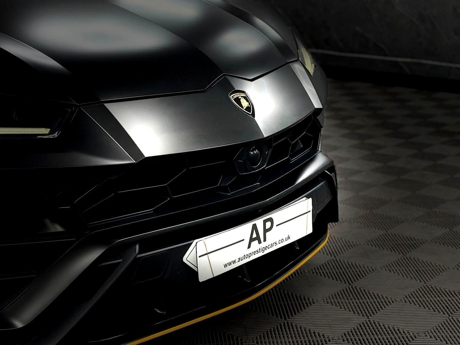 2022 Lamborghini Urus - Thumbnail 49