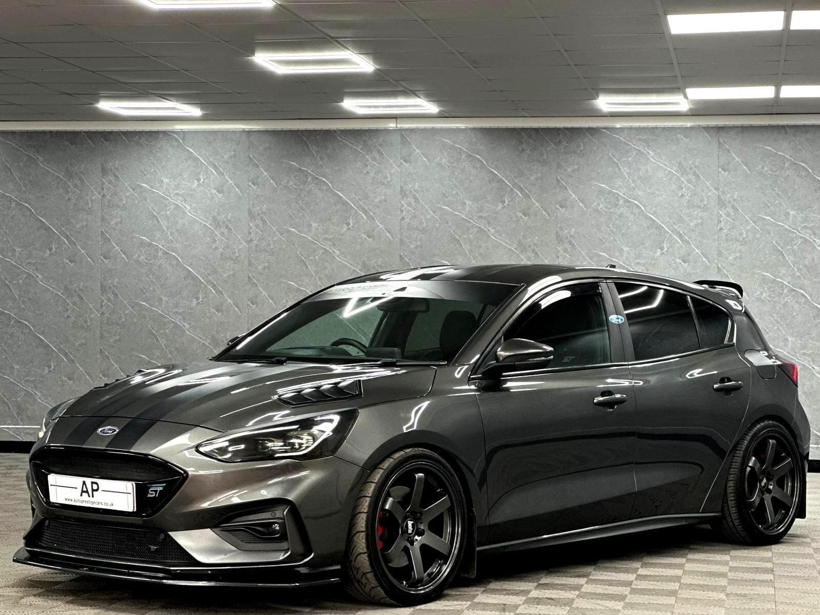 2020 Ford Focus - Thumbnail 34