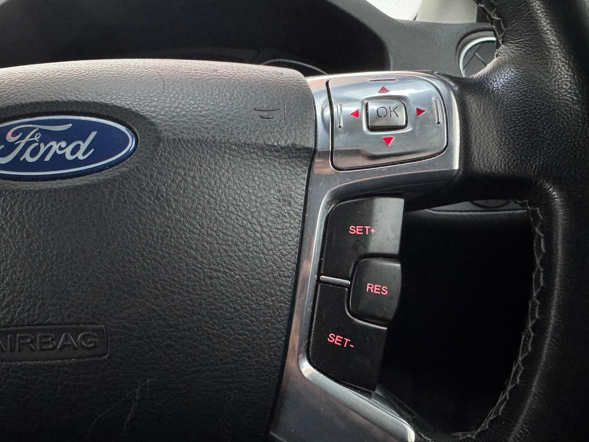 2011 Ford Mondeo - Thumbnail 18