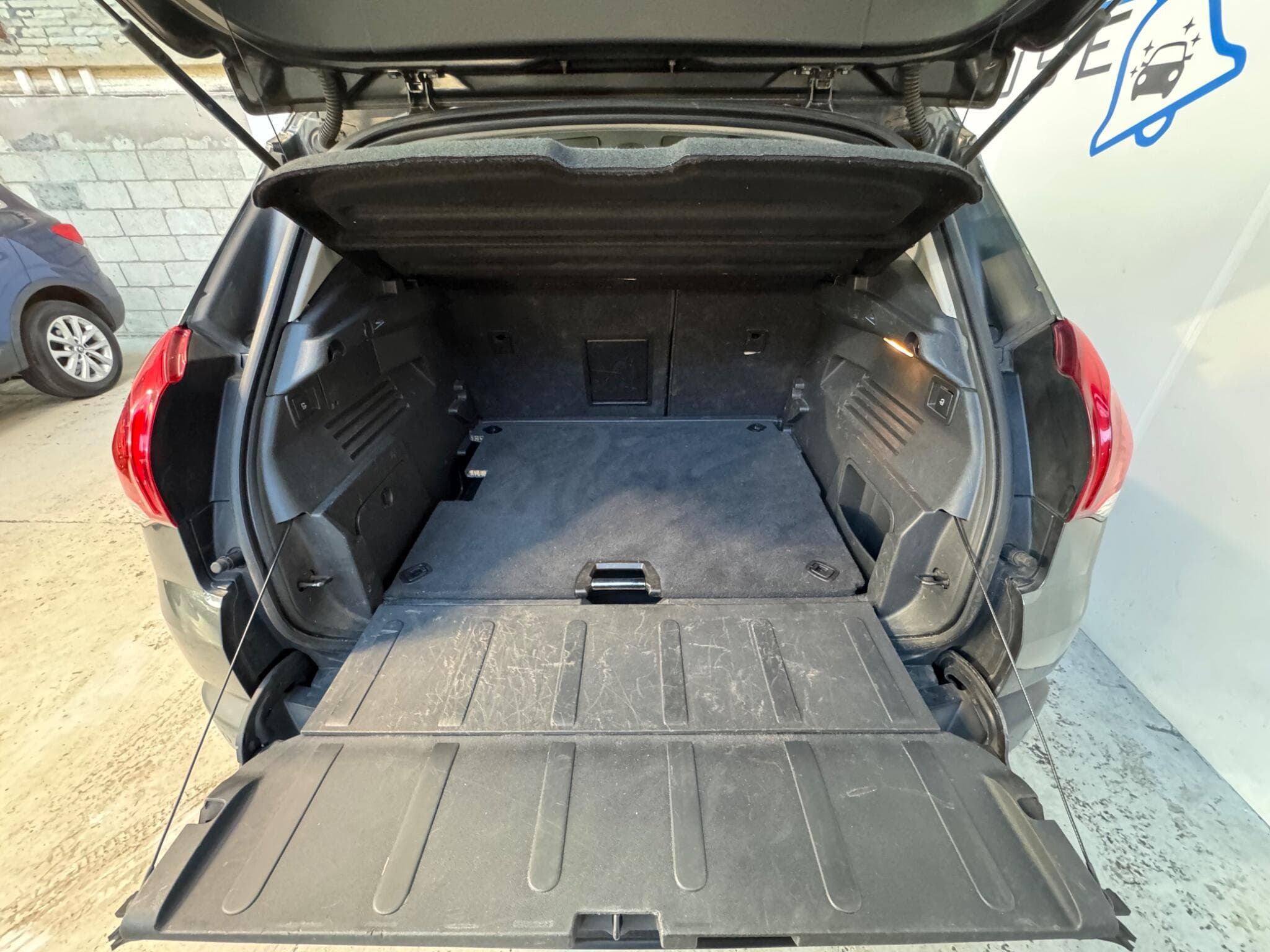 2016 Peugeot 3008 - Thumbnail 19