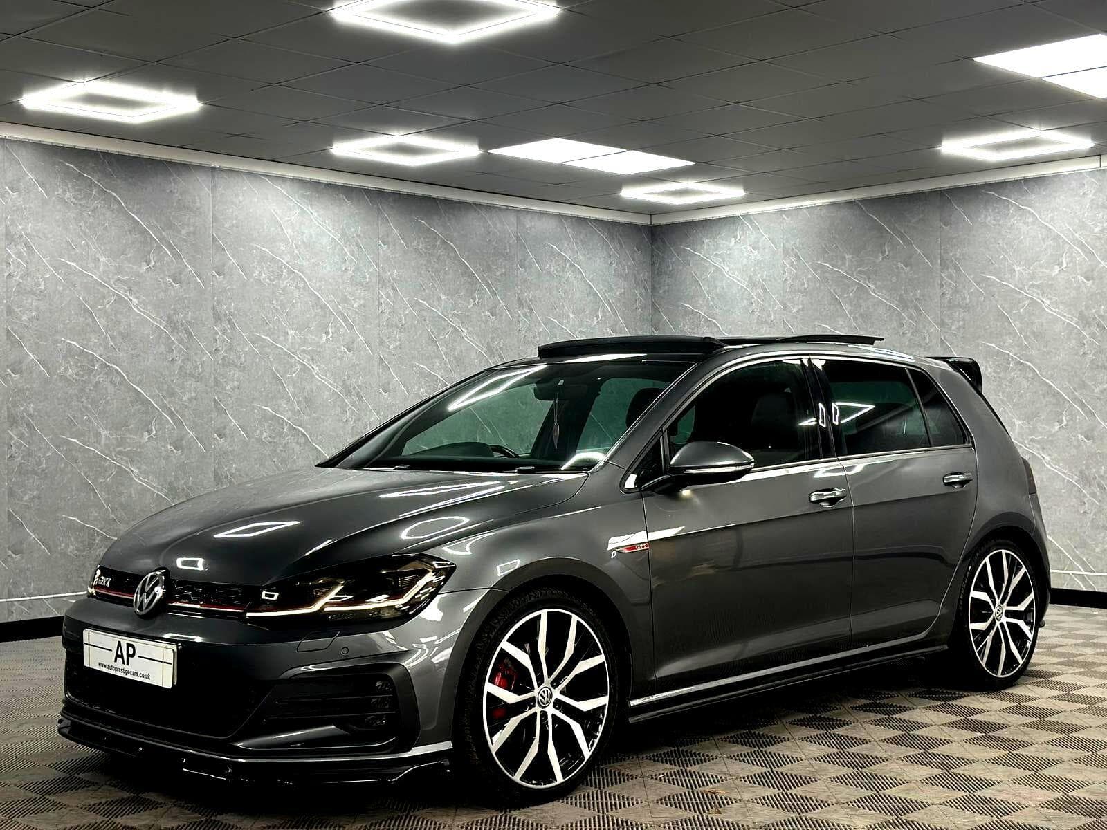 2018 Volkswagen Golf - Thumbnail 3