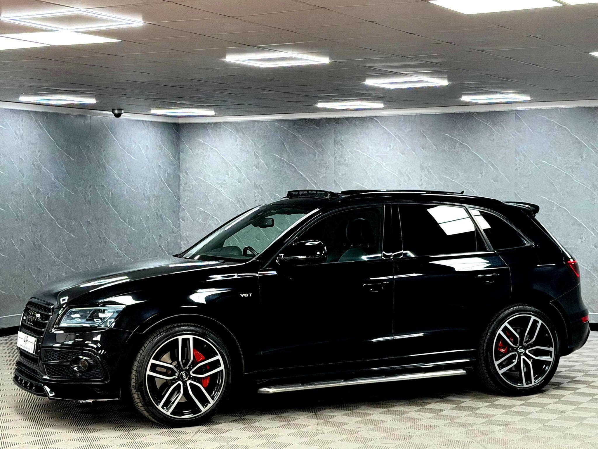 2016 Audi SQ5 - Thumbnail 9