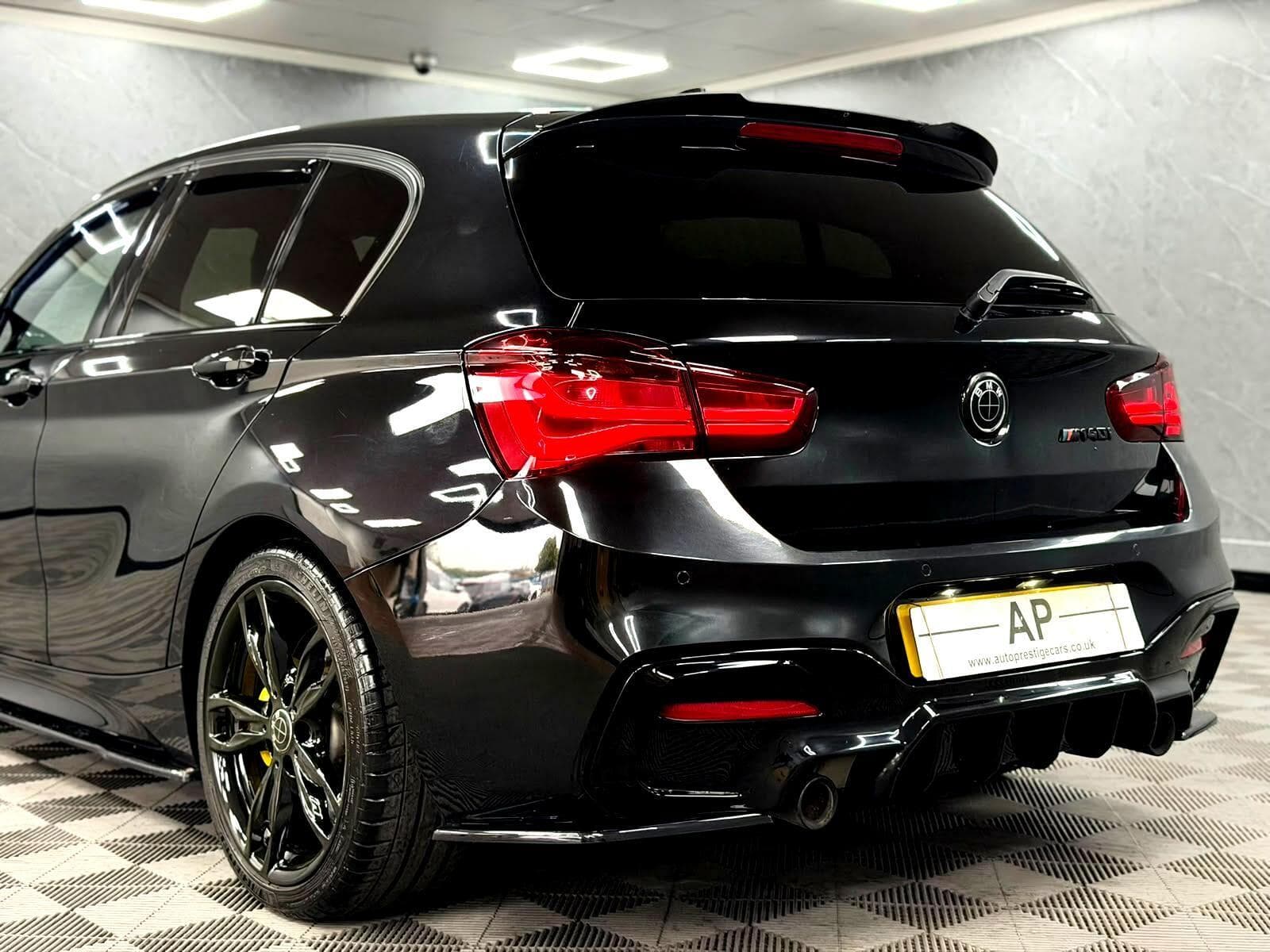 2017 BMW 1 Series - Thumbnail 21