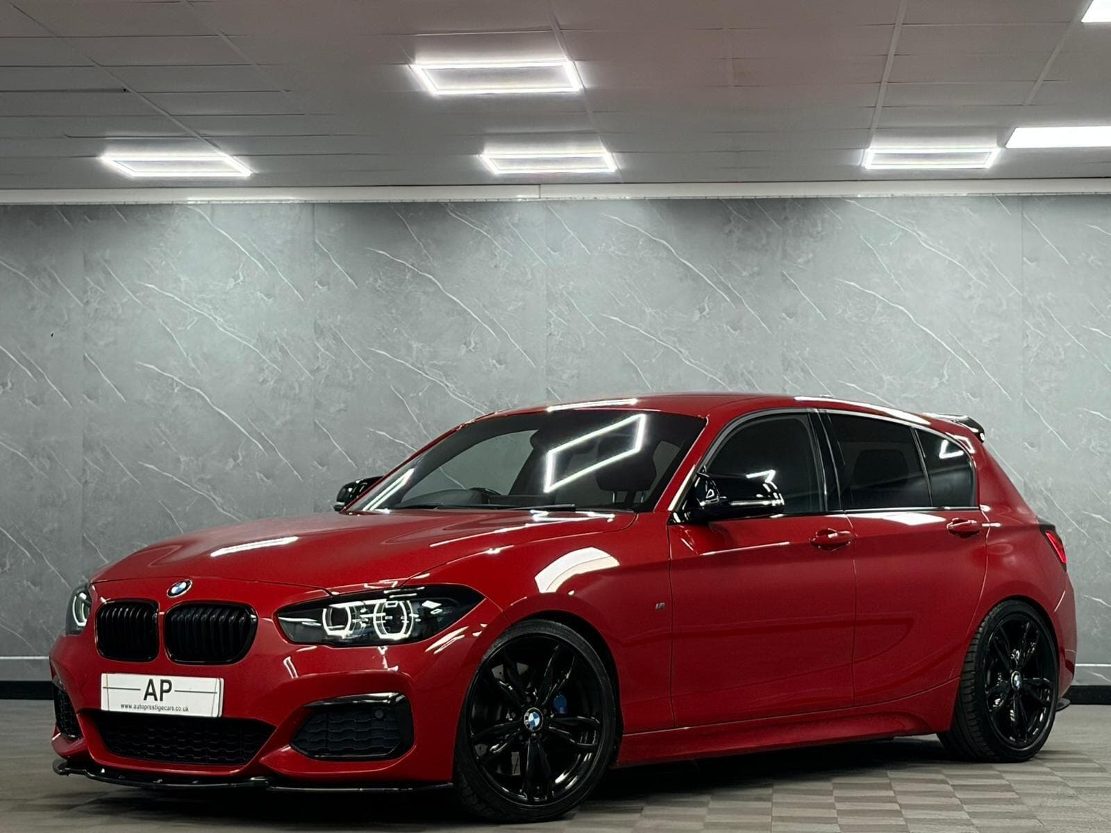 2018 BMW 1 Series - Thumbnail 11