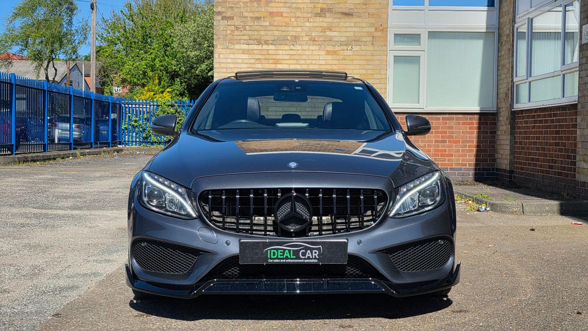 2016 Mercedes-Benz C Class - Thumbnail 2