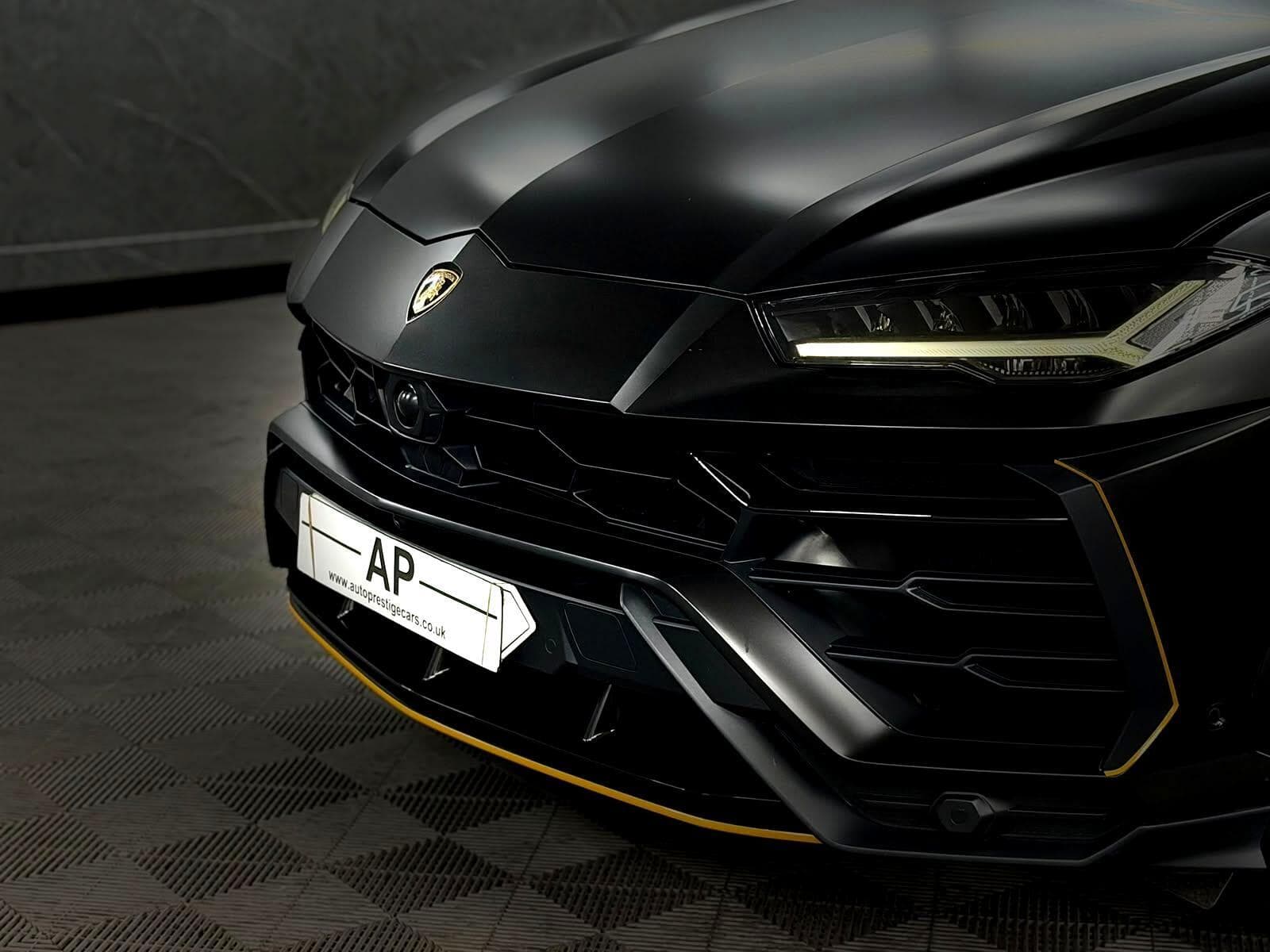 2022 Lamborghini Urus - Thumbnail 42