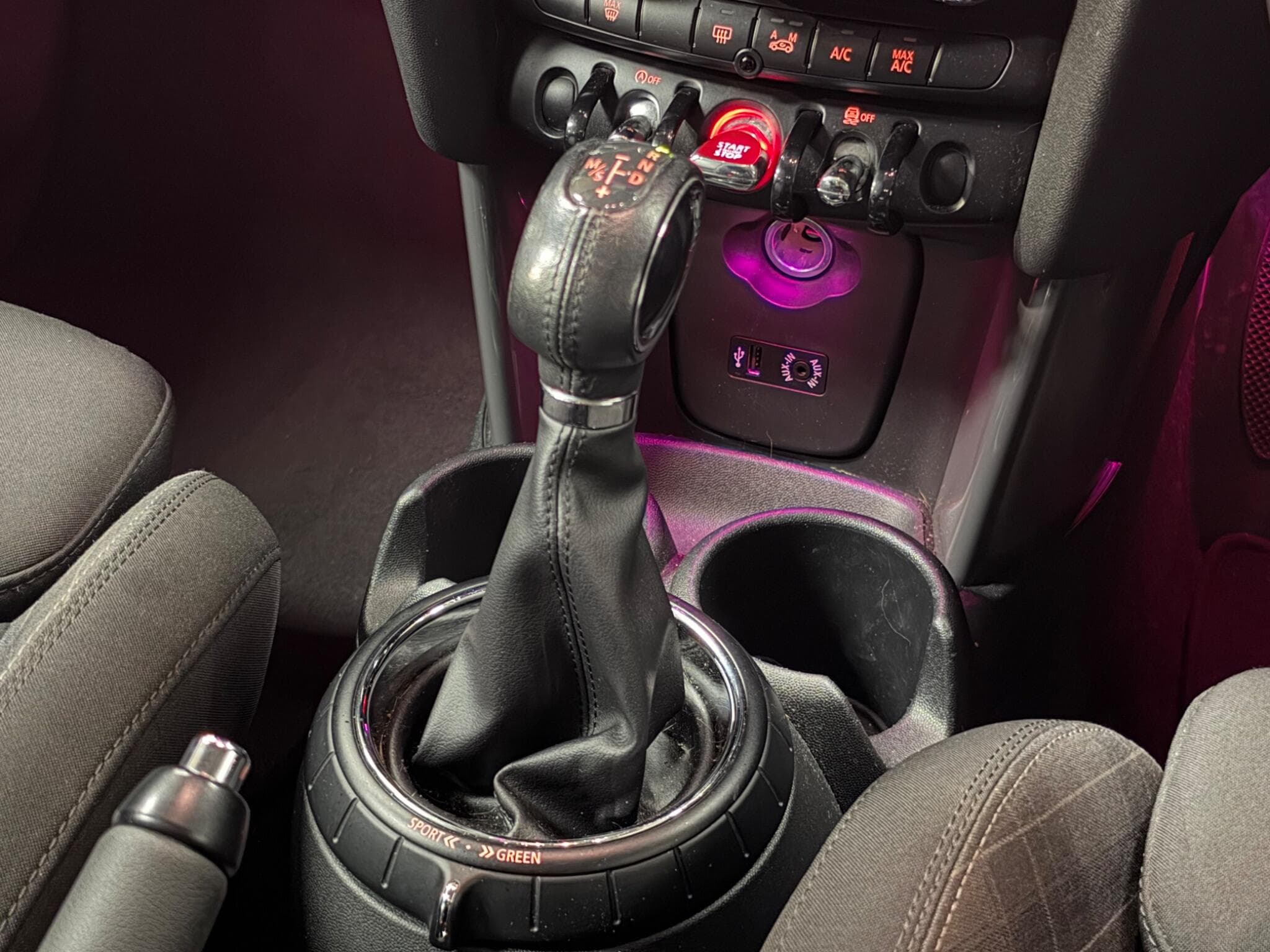 2015 MINI Hatch - Thumbnail 18