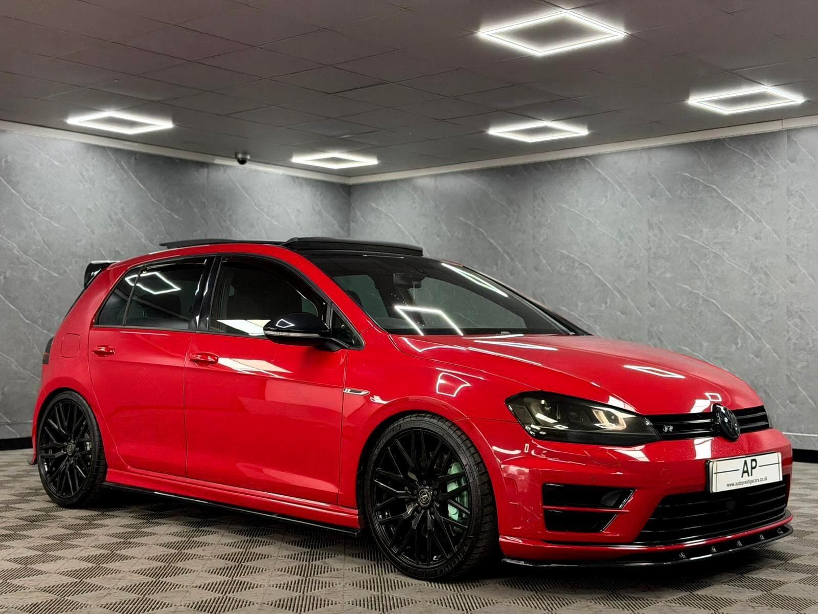 2015 Volkswagen Golf - Thumbnail 32