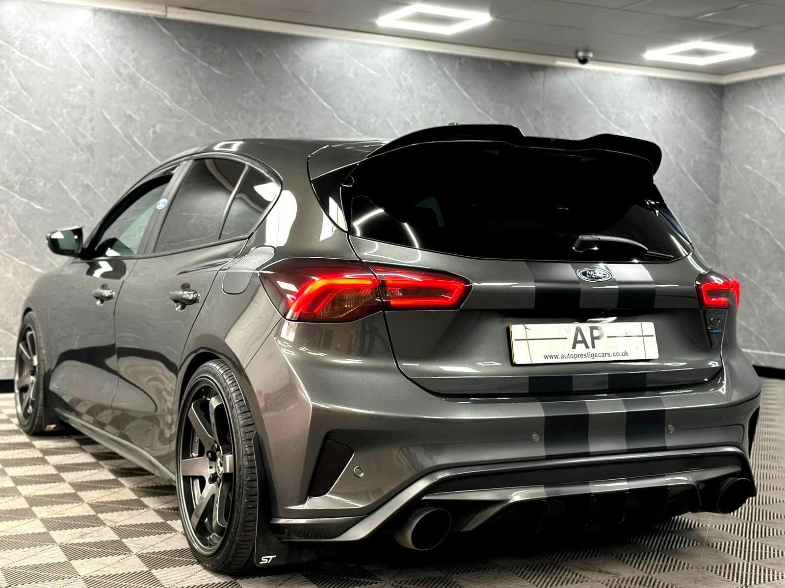 2020 Ford Focus - Thumbnail 32