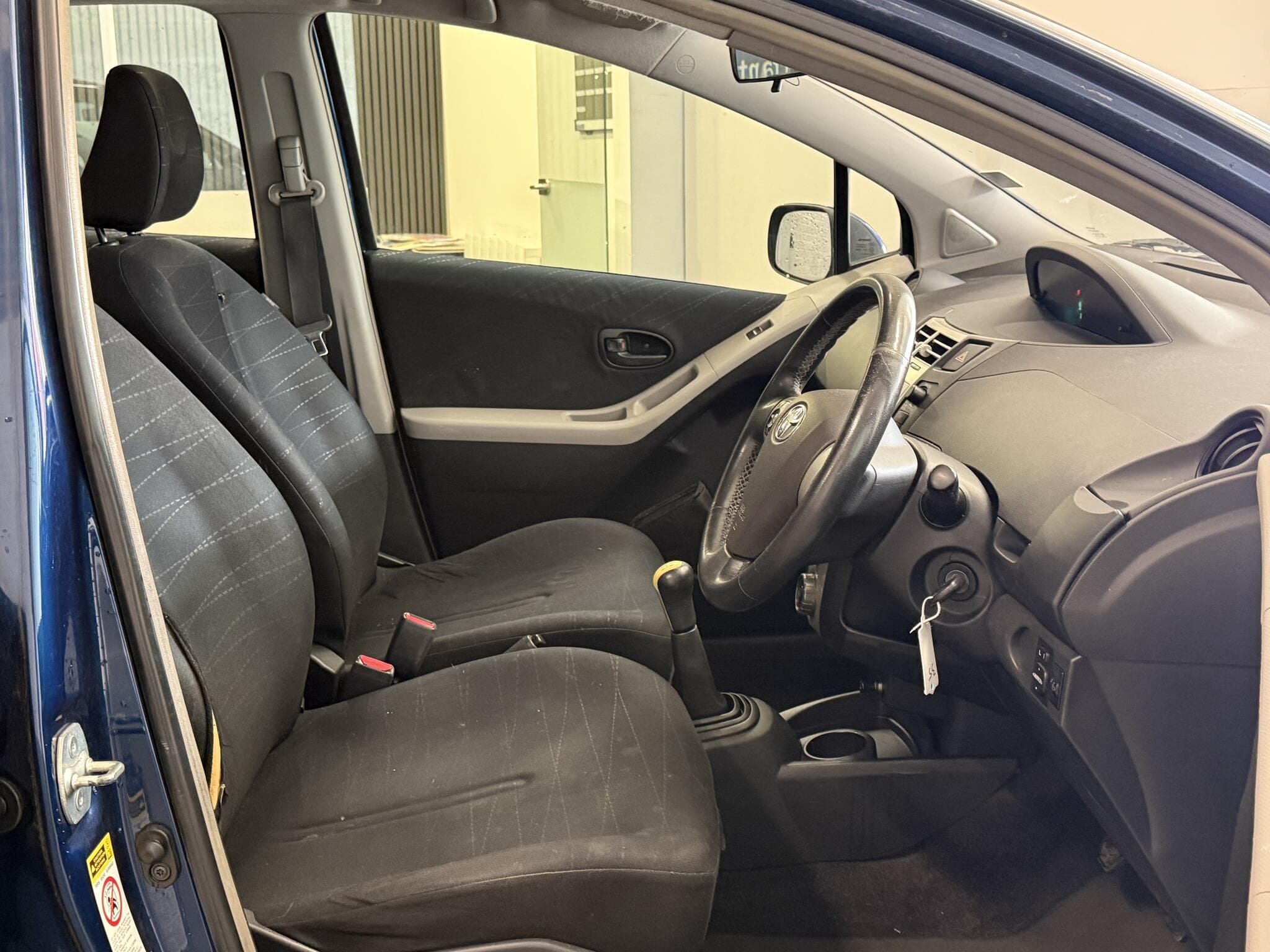 2006 Toyota Yaris - Thumbnail 17